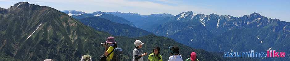 2017/8/27【唐松岳頂上】唐松岳山頂から見た劔岳の雄姿と北アルプスの山々は最高で、絶好の登山日和となりました。