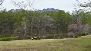 【戸隠12】みどりが池と戸隠連峰ともこれでお別れ